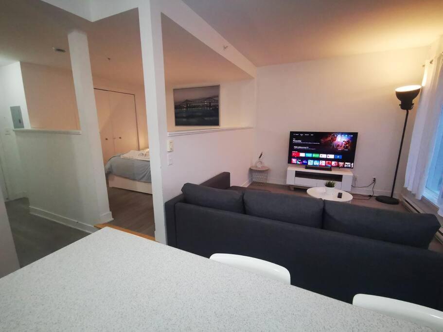 Appartement Lovely Studio In Longueuil, Near Downtown Montreal Extérieur photo